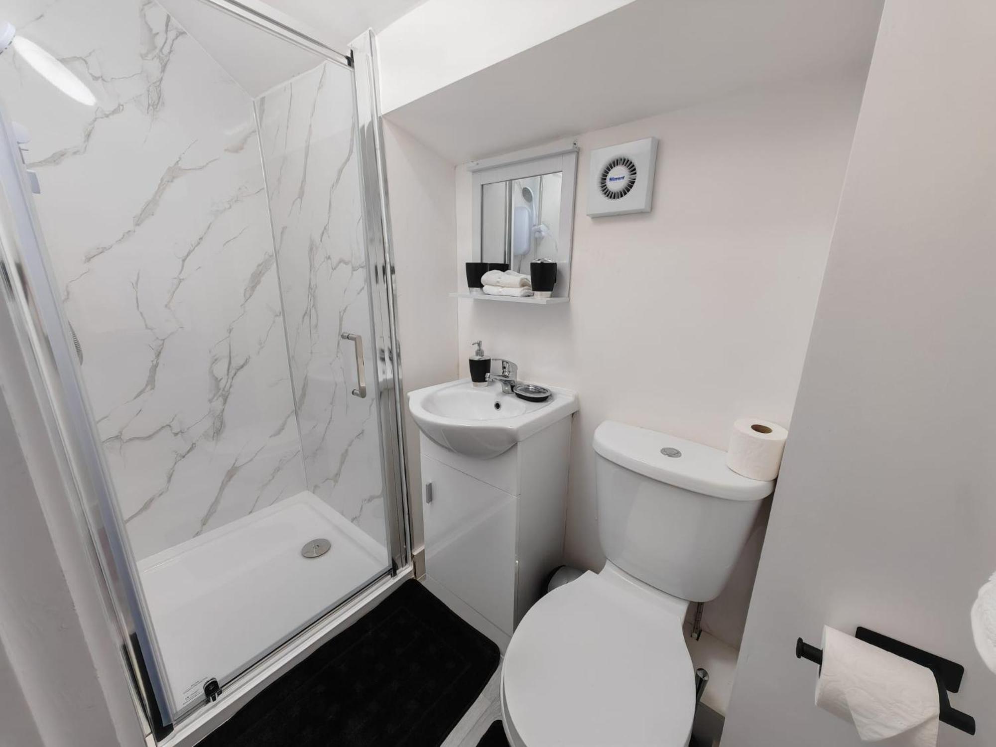 Stay Hub City Centre - Self Check-In Birmingham Pokoj fotografie